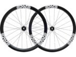 Roues de route en carbone Enve SES 3.4 blanches 39/43 mm, compatibles avec freins à disque et tubeless, 2024-2025